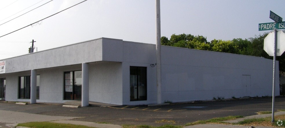 2925 S Padre Island Dr, Corpus Christi, TX for lease - Building Photo - Image 2 of 12