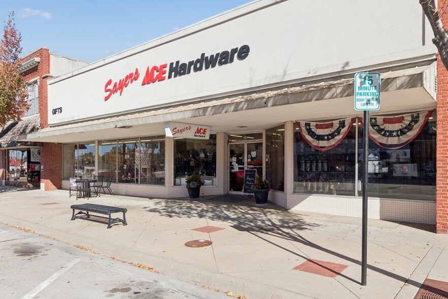 314 N Penn Ave, Independence, KS for sale - Primary Photo - Image 1 of 26