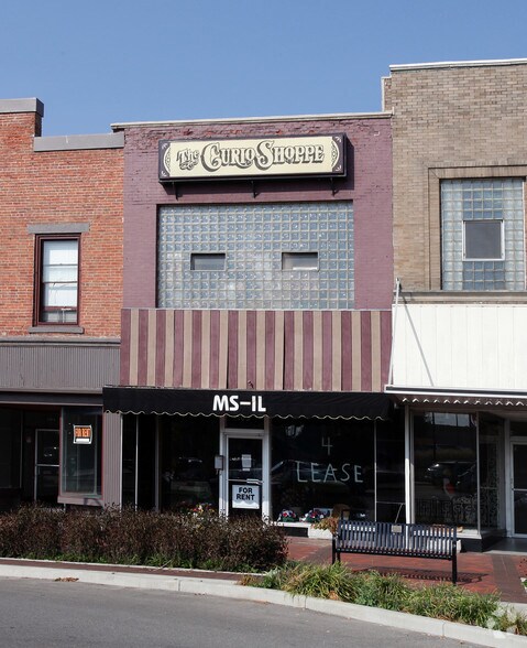 105 N Broadway St, Greensburg, IN à vendre - Photo principale - Image 1 de 2