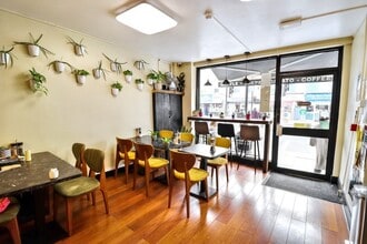 136 Holloway Rd, London for lease Building Photo- Image 1 of 6