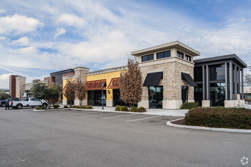 4531-4575 Livermore Outlets Dr, Livermore, CA for sale - Primary Photo - Image 1 of 6