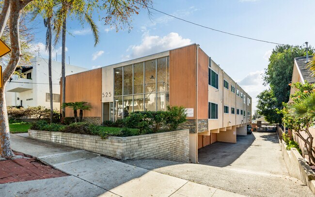 Plus de détails pour 525 N Francisca Ave, Redondo Beach, CA - Multi-résidentiel à vendre