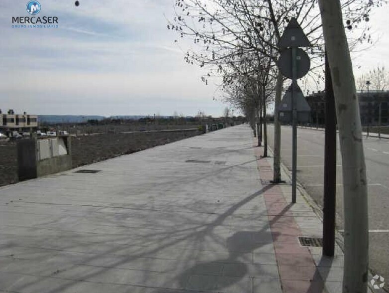 Terrain dans Cabanillas del Campo, Guadalajara à vendre - Photo du bâtiment - Image 3 de 5