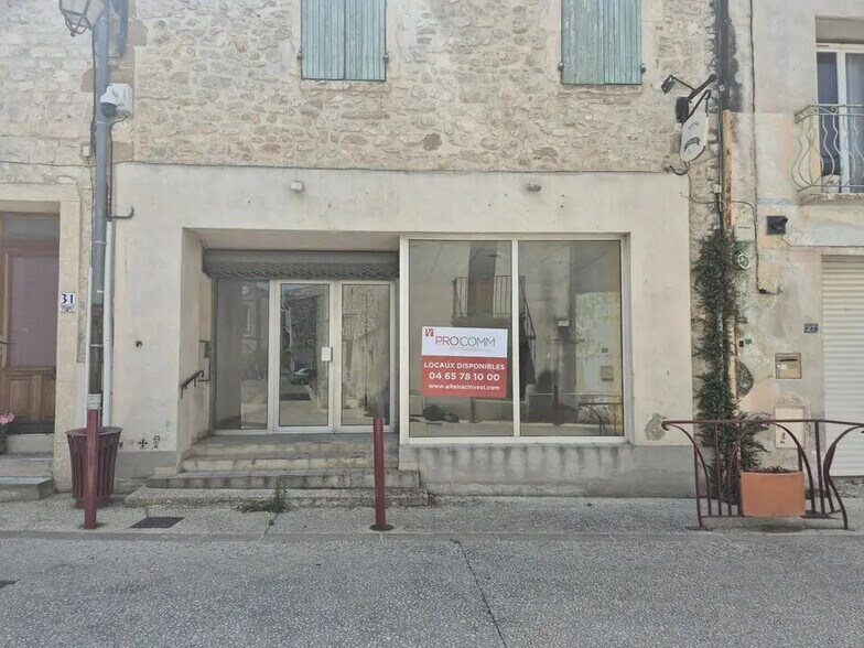 Commerce de détail dans La Calmette à louer - Photo du bâtiment - Image 1 de 5