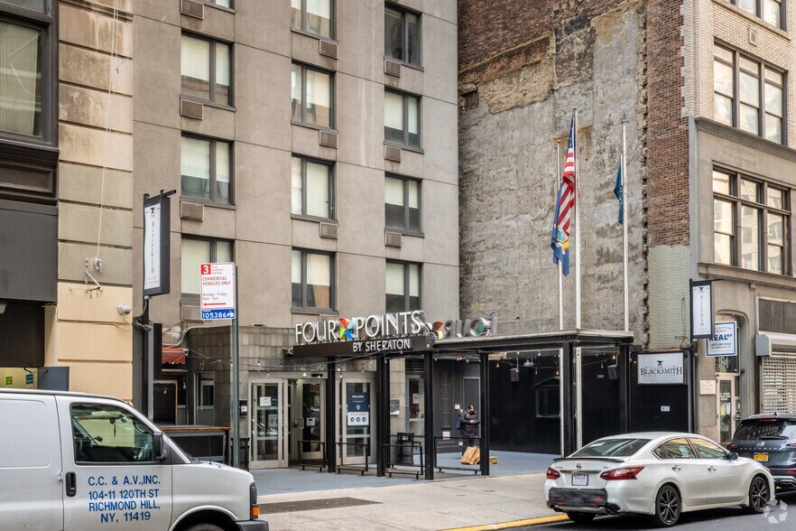 160 W 25th St, New York, NY à louer - Photo du bâtiment - Image 3 de 3