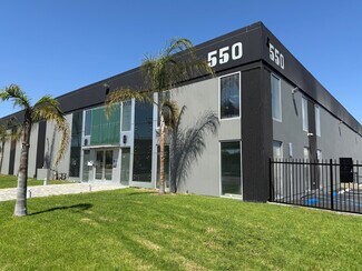 Plus de détails pour 550 N Nash St, El Segundo, CA - Industriel à louer