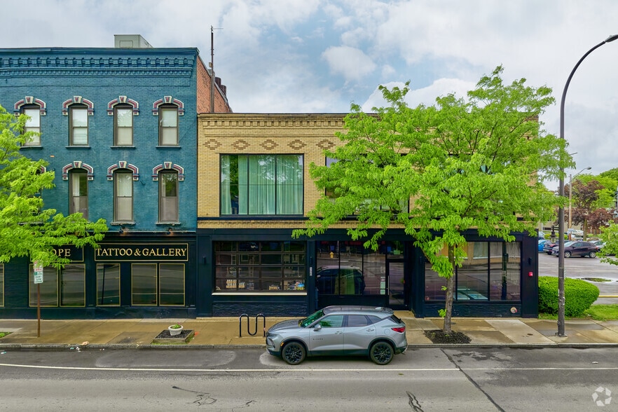 190-194 Monroe Ave, Rochester, NY for sale - Primary Photo - Image 1 of 10