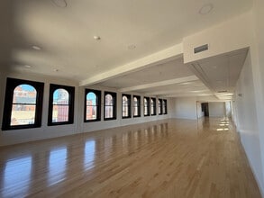 2 W Market St, York, PA for lease Interior Photo- Image 2 of 7