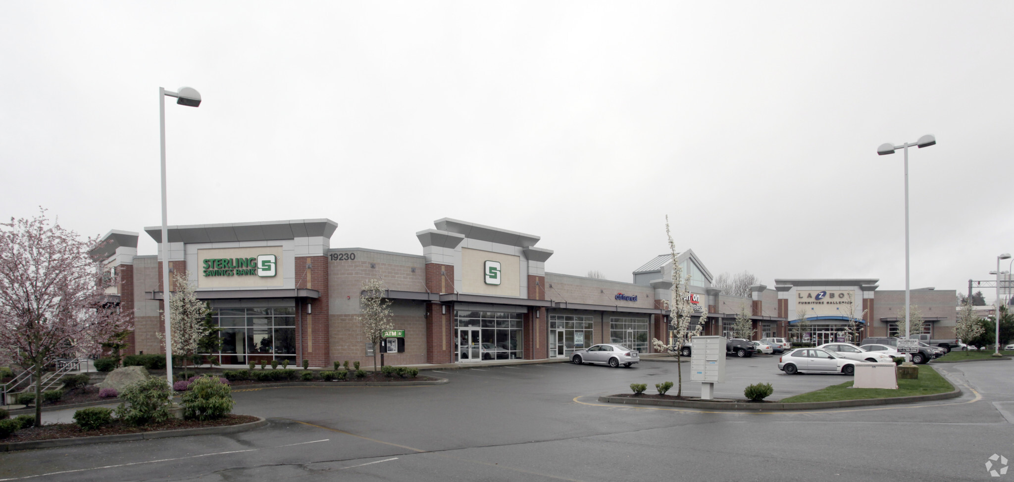 19230 Alderwood Mall Pky, Lynnwood, WA for sale Primary Photo- Image 1 of 1