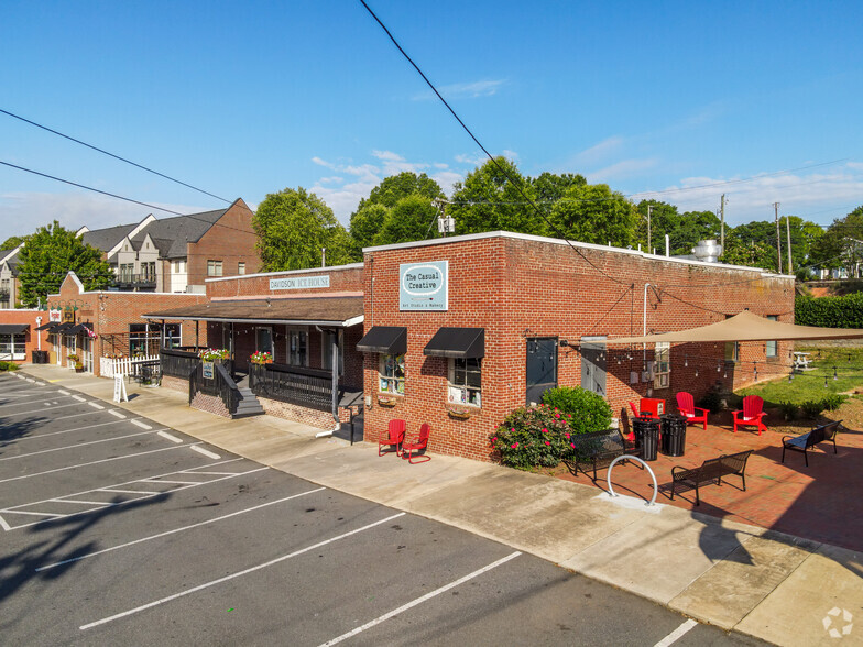 402-428 S Main St, Davidson, NC for sale - Building Photo - Image 1 of 1