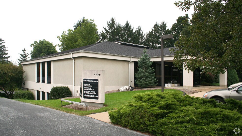 431-441 E Chocolate Ave, Hershey, PA à louer - Photo du bâtiment - Image 2 de 52