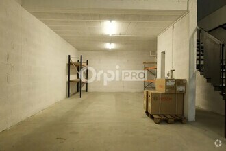 Office in Vénissieux for lease Interior Photo- Image 2 of 2