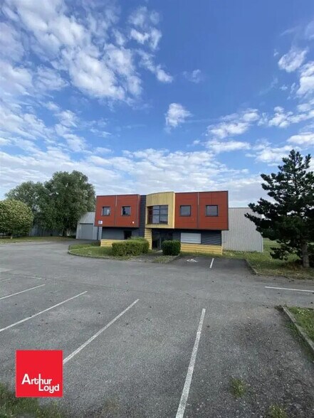 Flex in Vernouillet for lease - Building Photo - Image 2 of 5
