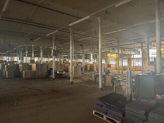 Plus de détails pour Fitton St, Oldham - Industriel à louer