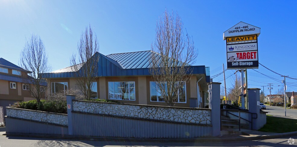 491-495 Dupplin Rd, Saanich, BC à vendre - Photo du bâtiment - Image 1 de 5