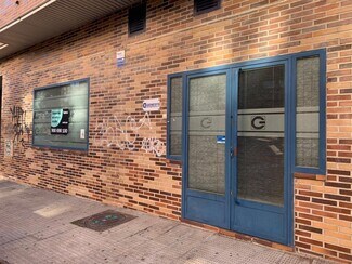 Plus de détails pour Multi-résidentiel à vendre