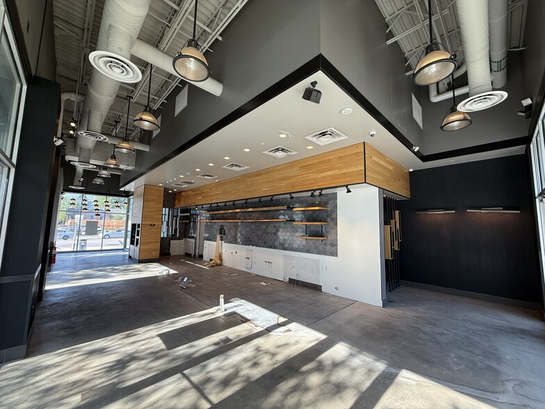 4205-4245 W Colfax Ave, Denver, CO for lease - Building Photo - Image 3 of 7