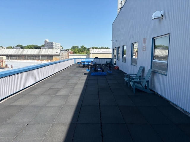 83-40 72nd Dr, Glendale, NY for sale - Building Photo - Image 3 of 9