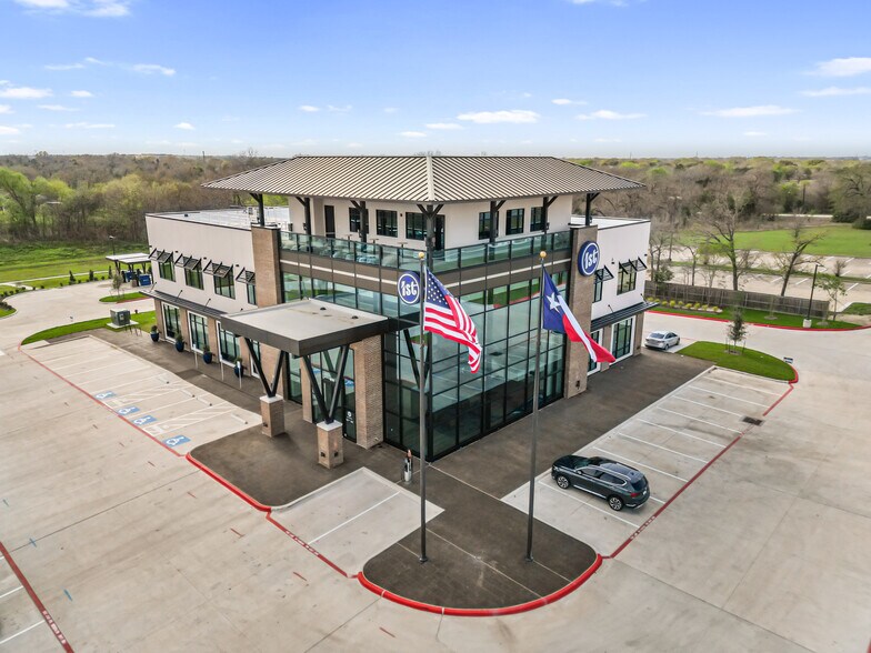 4270 SH-6, College Station, TX à louer - Photo du bâtiment - Image 2 de 15