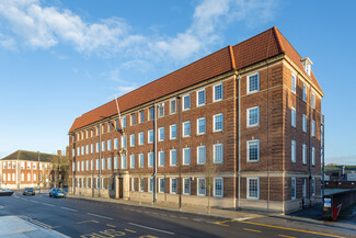 Plus de détails pour Station Rd, Stoke On Trent - Bureau à louer