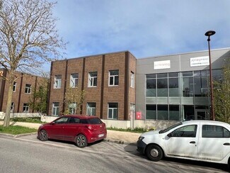Plus de détails pour 20 Rue Georges Méliès, Bois-d'Arcy - Industriel à louer