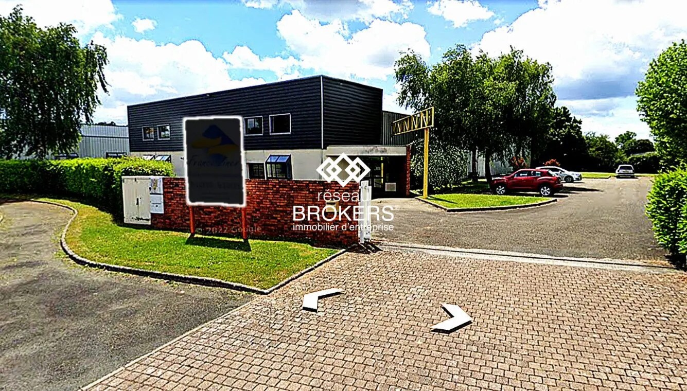Local d'activités dans Évron à vendre Photo du bâtiment- Image 1 de 8