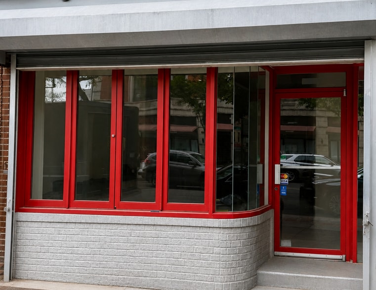 372 Myrtle Ave, Brooklyn, NY for lease - Building Photo - Image 2 of 10
