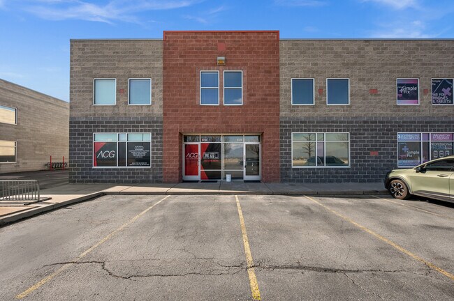 Plus de détails pour 6708-6732 S Airport Rd, West Jordan, UT - Industriel à louer