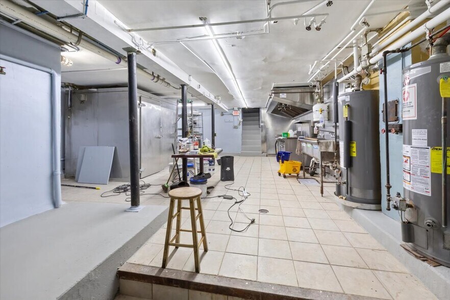 962 Main Ave, Passaic, NJ à vendre - Photo du bâtiment - Image 3 de 25