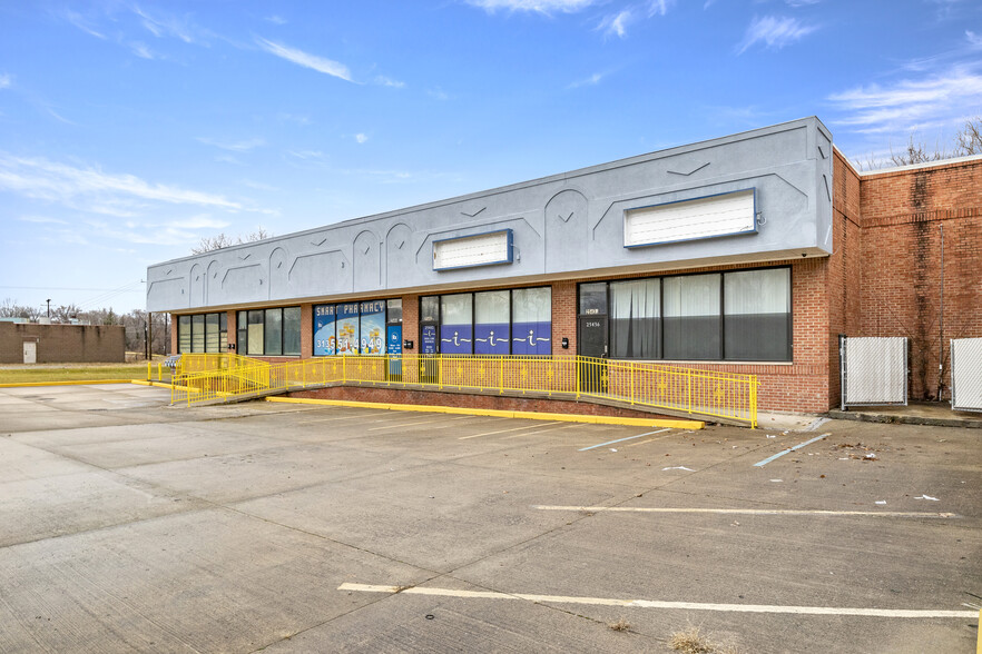 25436-25472 Van Born Rd, Dearborn Heights, MI for sale - Building Photo - Image 1 of 1