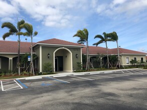 Lake Whitney Campus, Port Saint Lucie, FL for lease Interior Photo- Image 1 of 5