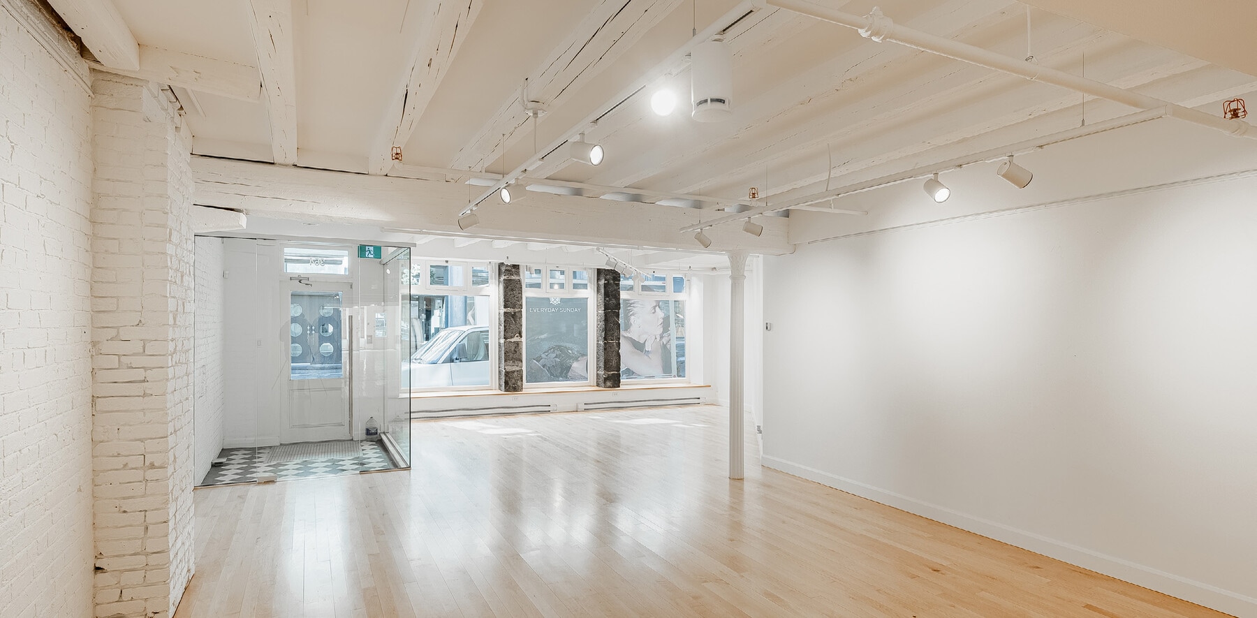 364 Rue Saint-Paul O, Montréal, QC H2Y 2B7 - Unit 364 -  - Interior Photo - Image 2 of 6