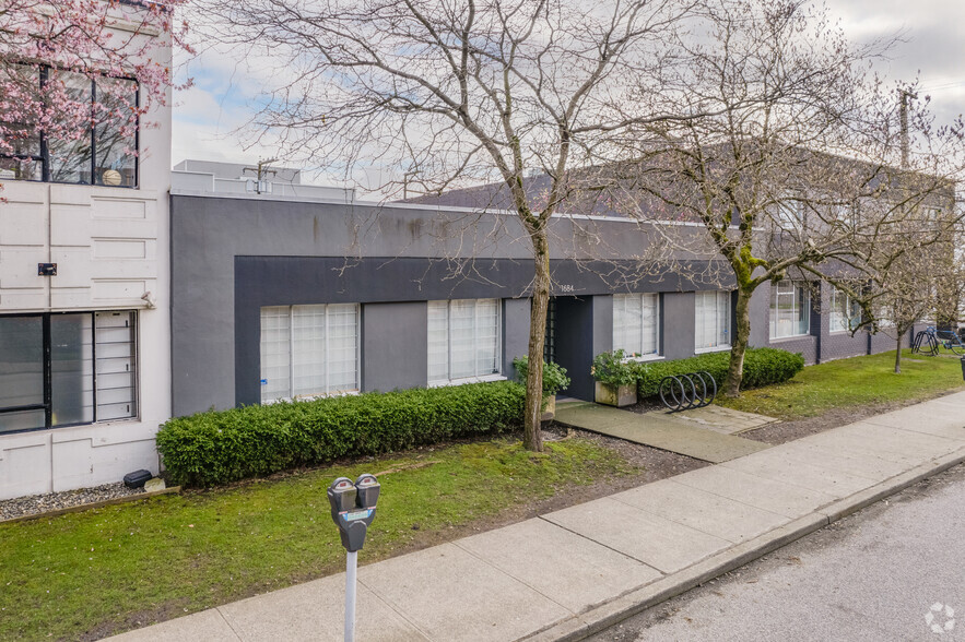 1684 W 2nd Ave, Vancouver, BC for sale - Building Photo - Image 1 of 1