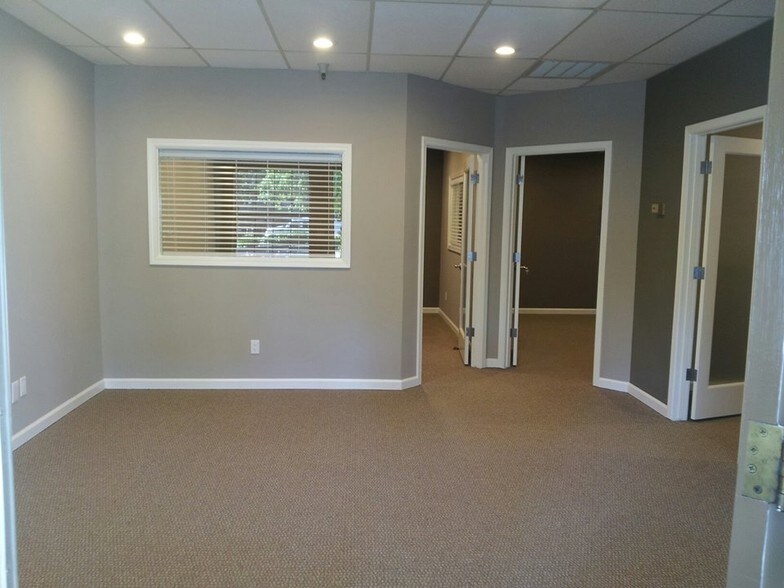281 E H St, Benicia, CA à louer - Photo intérieure - Image 3 de 7