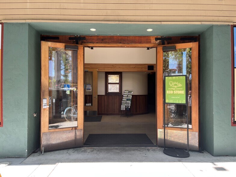 2530 San Pablo Ave, Berkeley, CA à louer - Photo du bâtiment - Image 2 de 16