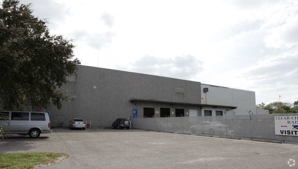 13320 Metro Pky, Fort Myers, FL for lease - Building Photo - Image 3 of 27
