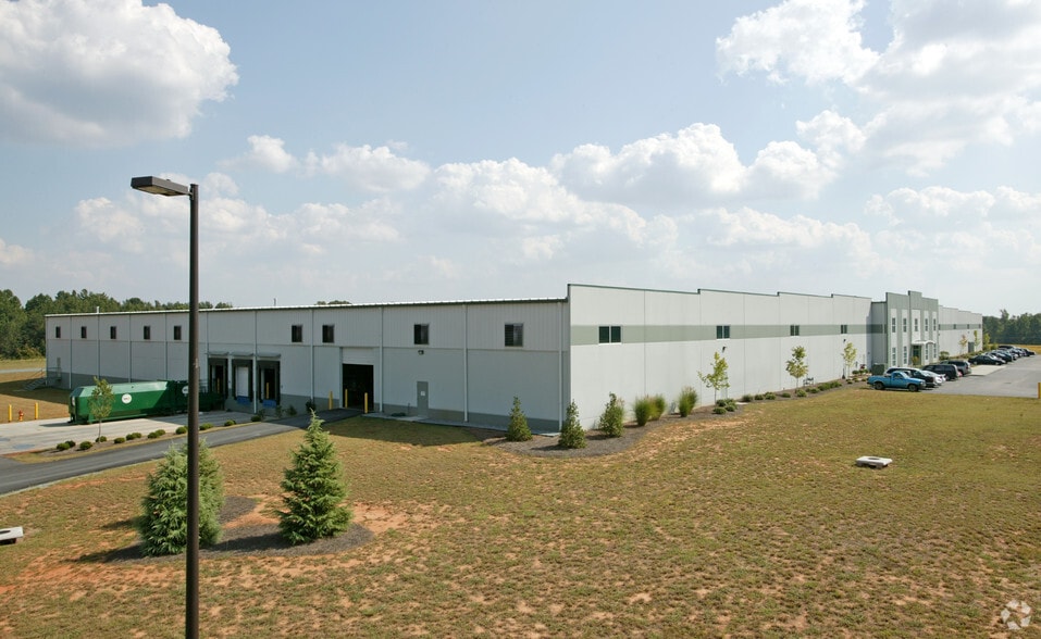 262 Welcome Center Ct, Lexington, NC for sale - Building Photo - Image 2 of 7