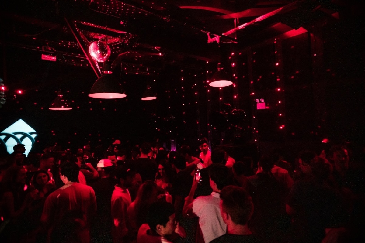 58 S 6th St, Brooklyn, NY à louer Photo du bâtiment- Image 1 de 3