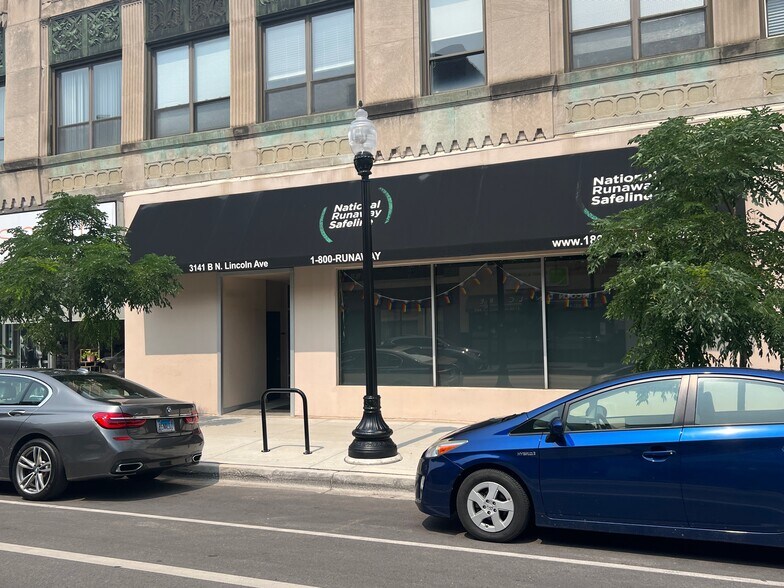 3131-3143 N Lincoln Ave, Chicago, IL à louer - Photo du bâtiment - Image 1 de 8