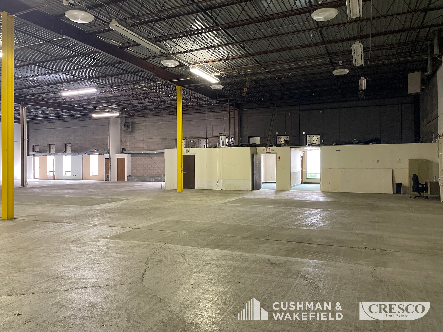 6908 Engle Rd, Middleburg Heights, OH for lease Building Photo- Image 1 of 3