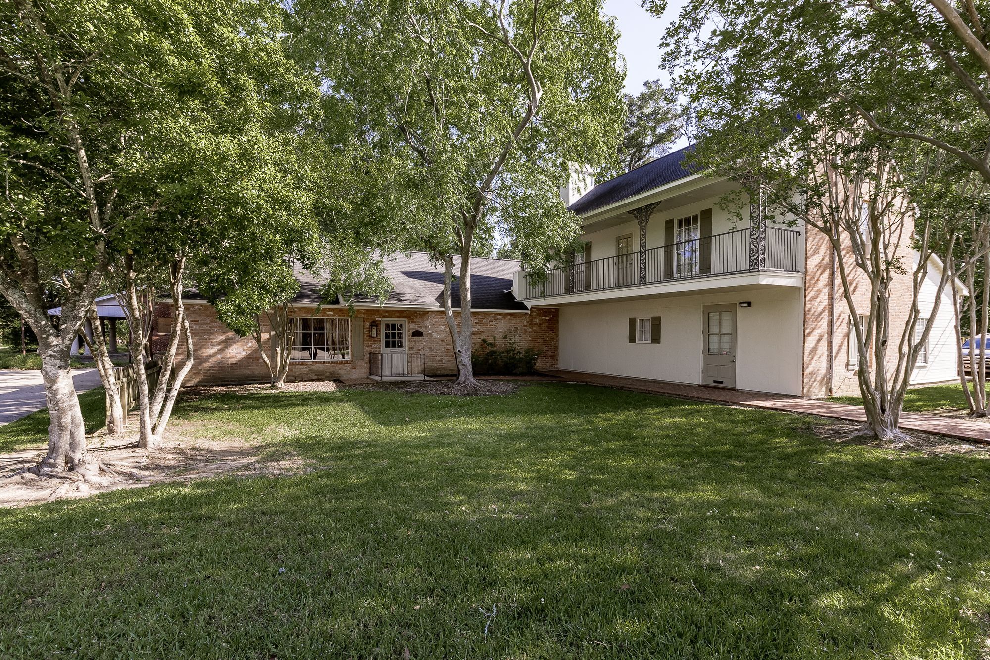 673 E Airport Ave, Baton Rouge, LA for sale Building Photo- Image 1 of 39