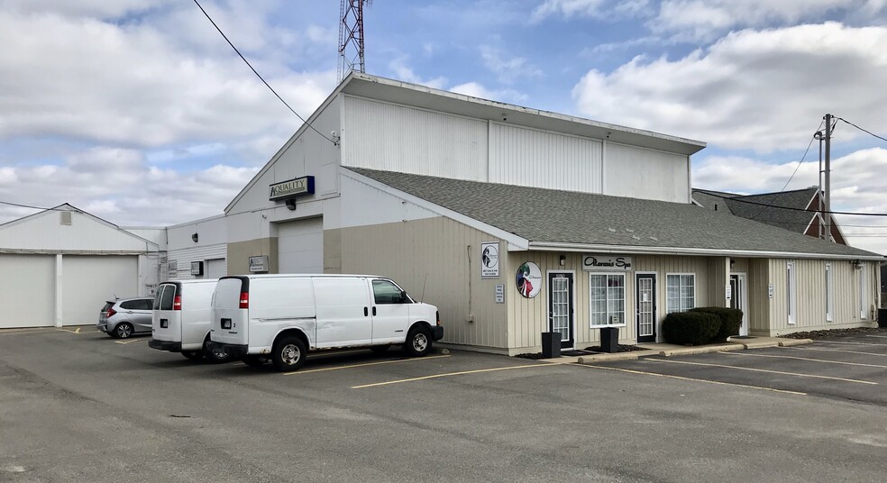 4859-4925 Fulton, Canton, OH à vendre - Photo du bâtiment - Image 3 de 13