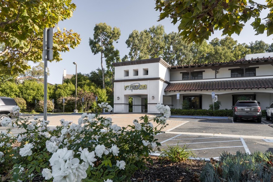 25550 Hawthorne Blvd, Torrance, CA à vendre - Photo du bâtiment - Image 3 de 22