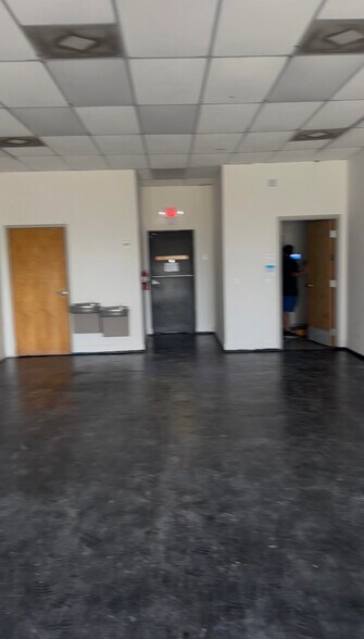 103 E Boston Rd, Edgewater, FL à louer - Photo du bâtiment - Image 2 de 7