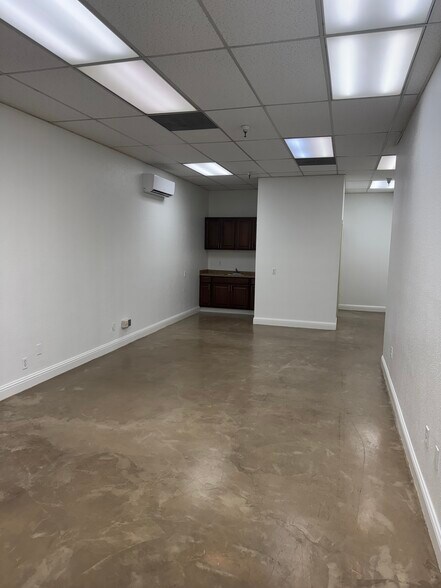 2225 Brown St, Napa, CA à louer - Photo intérieure - Image 3 de 9