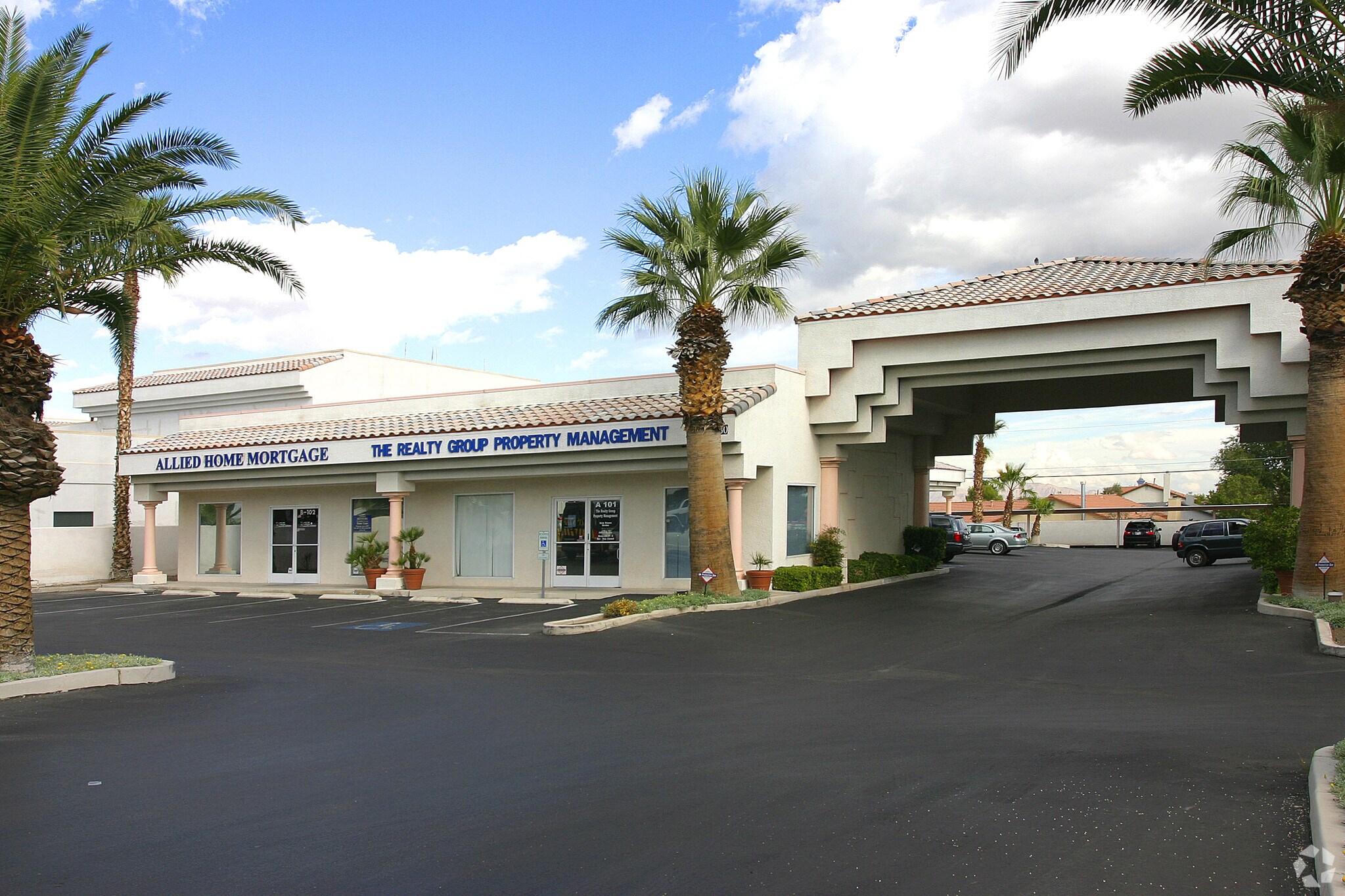 2660 S Rainbow Blvd, Las Vegas, NV à louer Photo du bâtiment- Image 1 de 7