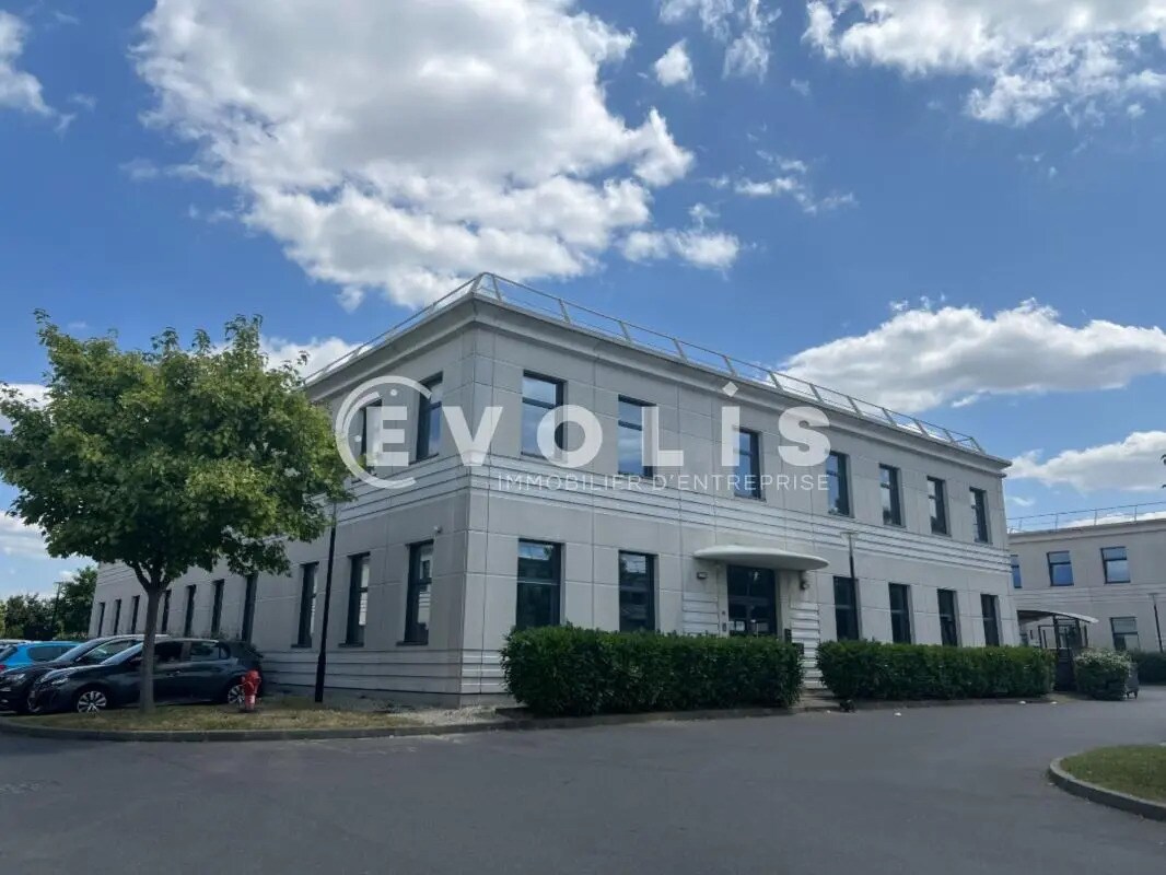 Office in Créteil for lease Building Photo- Image 1 of 16