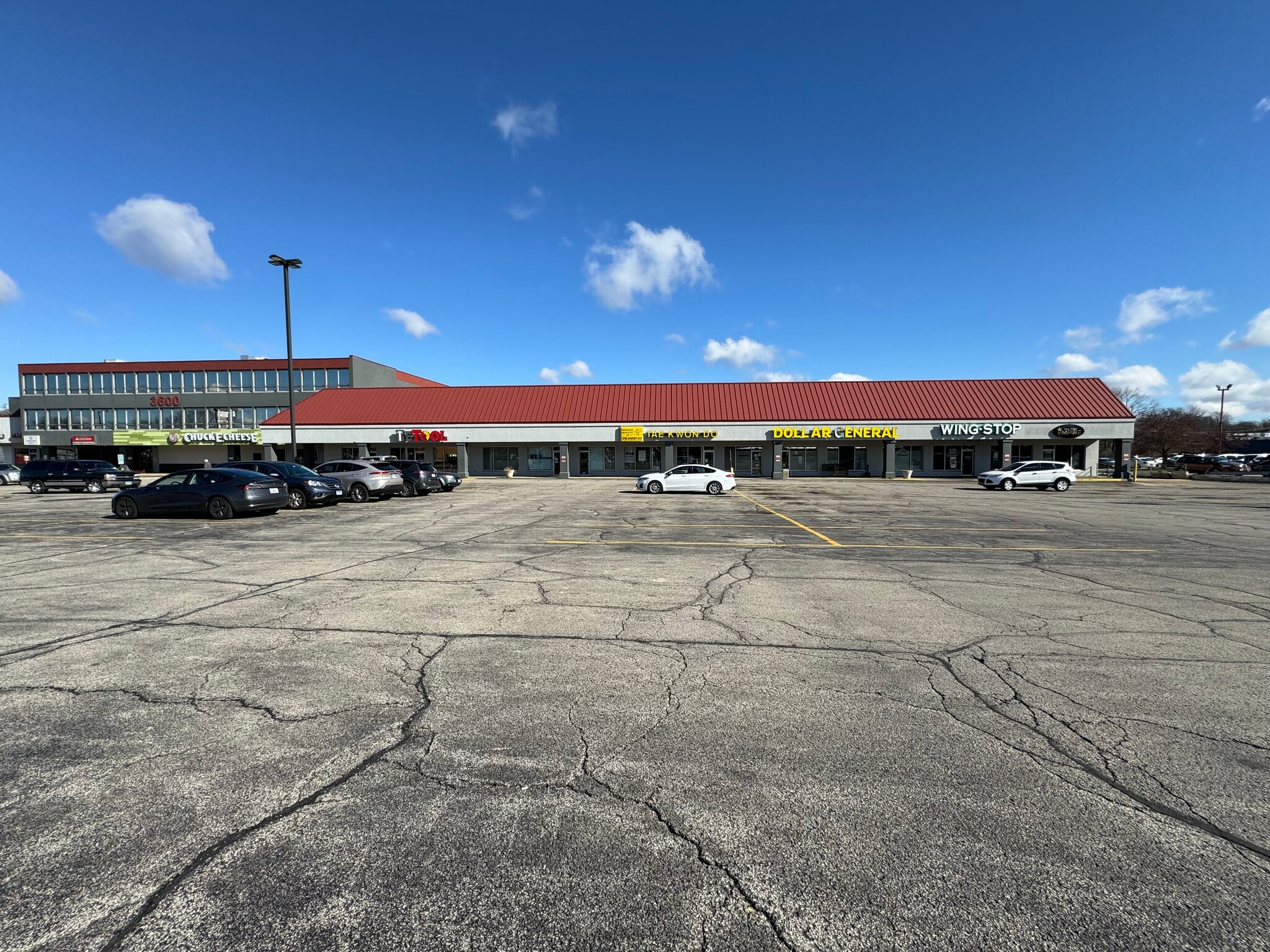 3502-3640 E State St, Rockford, IL for lease Building Photo- Image 1 of 11