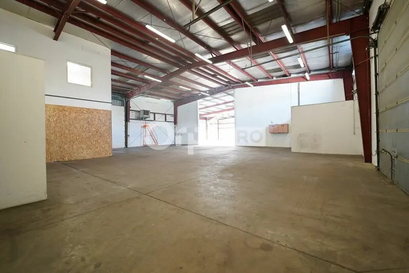 2736 Route De Ravel, Mornant for lease - Building Photo - Image 3 of 20