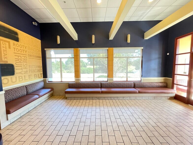 106 Stribling Dr, Brookhaven, MS à vendre - Photo intérieure - Image 3 de 12